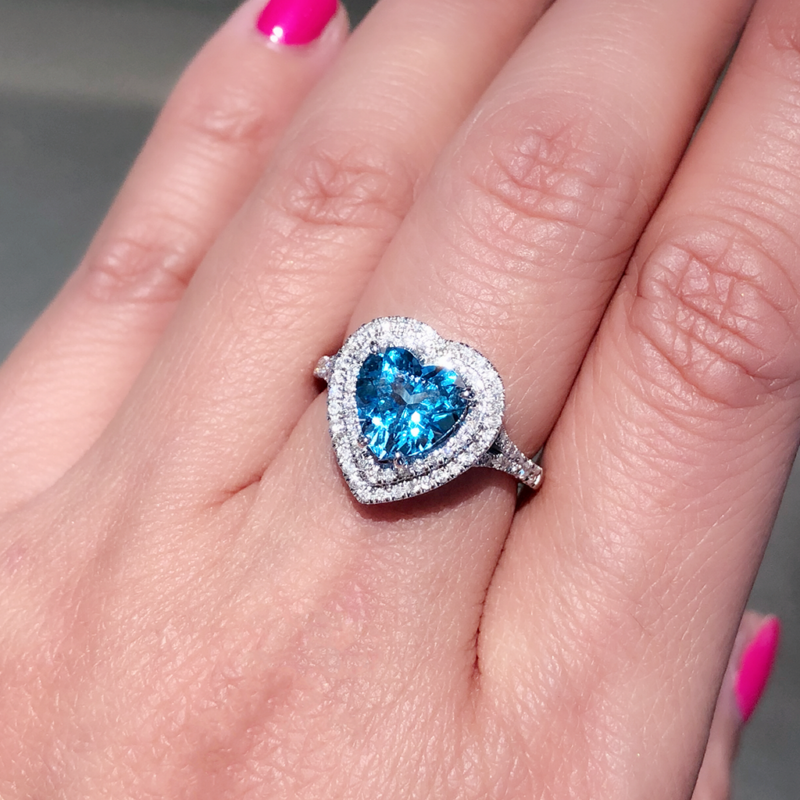 ring 6 w hand